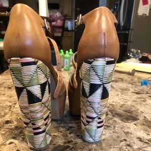 Jessica Simpson platform heels